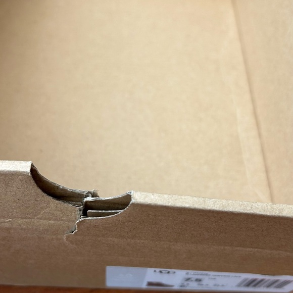 UGG Women's Lakeside Heritage Lace Boots in Chestnut Color- Size 7.5 - Picture 11 of 11